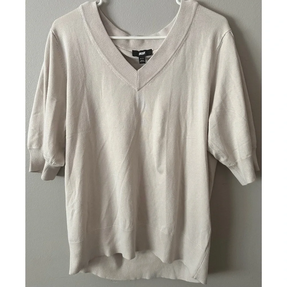 🆕 Women’s DKNY Puff Sleeve Sweater - Picture 4 of 10